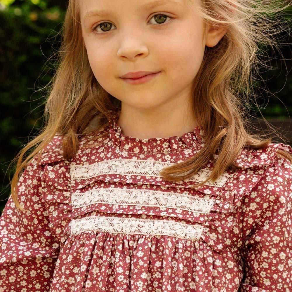 サンサカエプチ　花柄長袖ワンピース　アマイアキッズ　Amaia kids 3Y サンサカエプチ 花柄長袖ワンピース アマイアキッズ Amaia kids