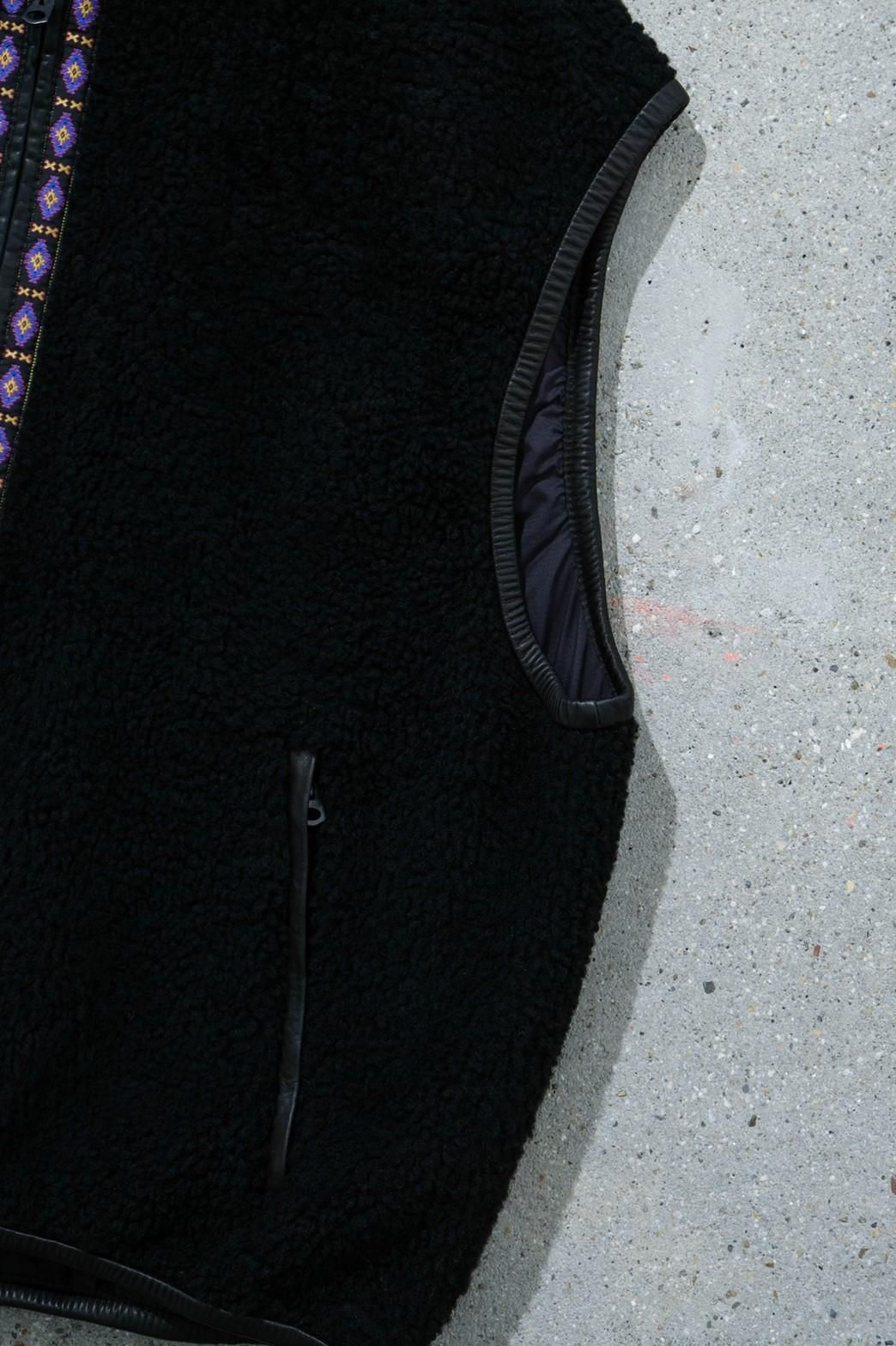 999919 / Alf Mouton Vest - IMA:ZINE