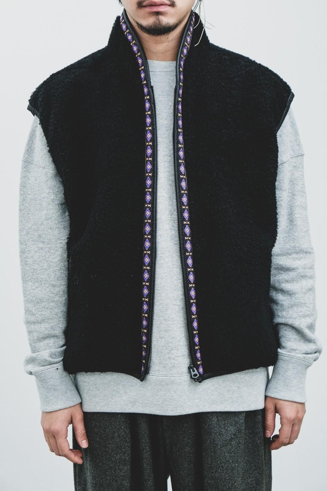 999919 / Alf Mouton Vest - IMA:ZINE