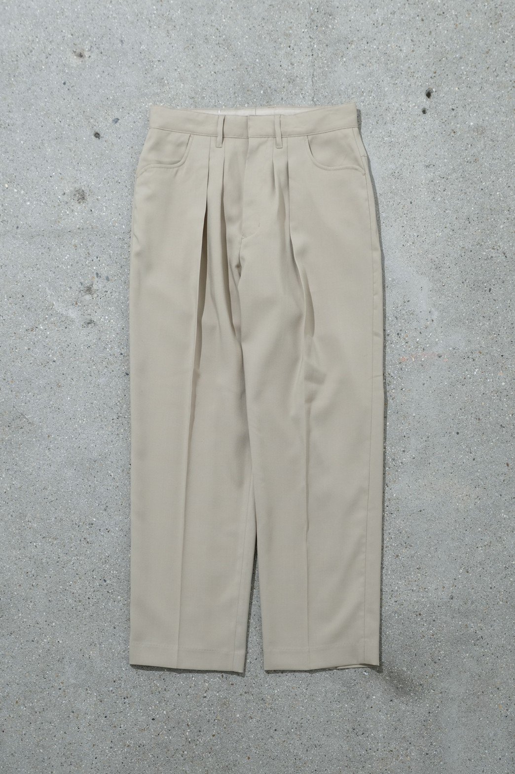 FARAH / Two-tuck Wide Tapered Pants