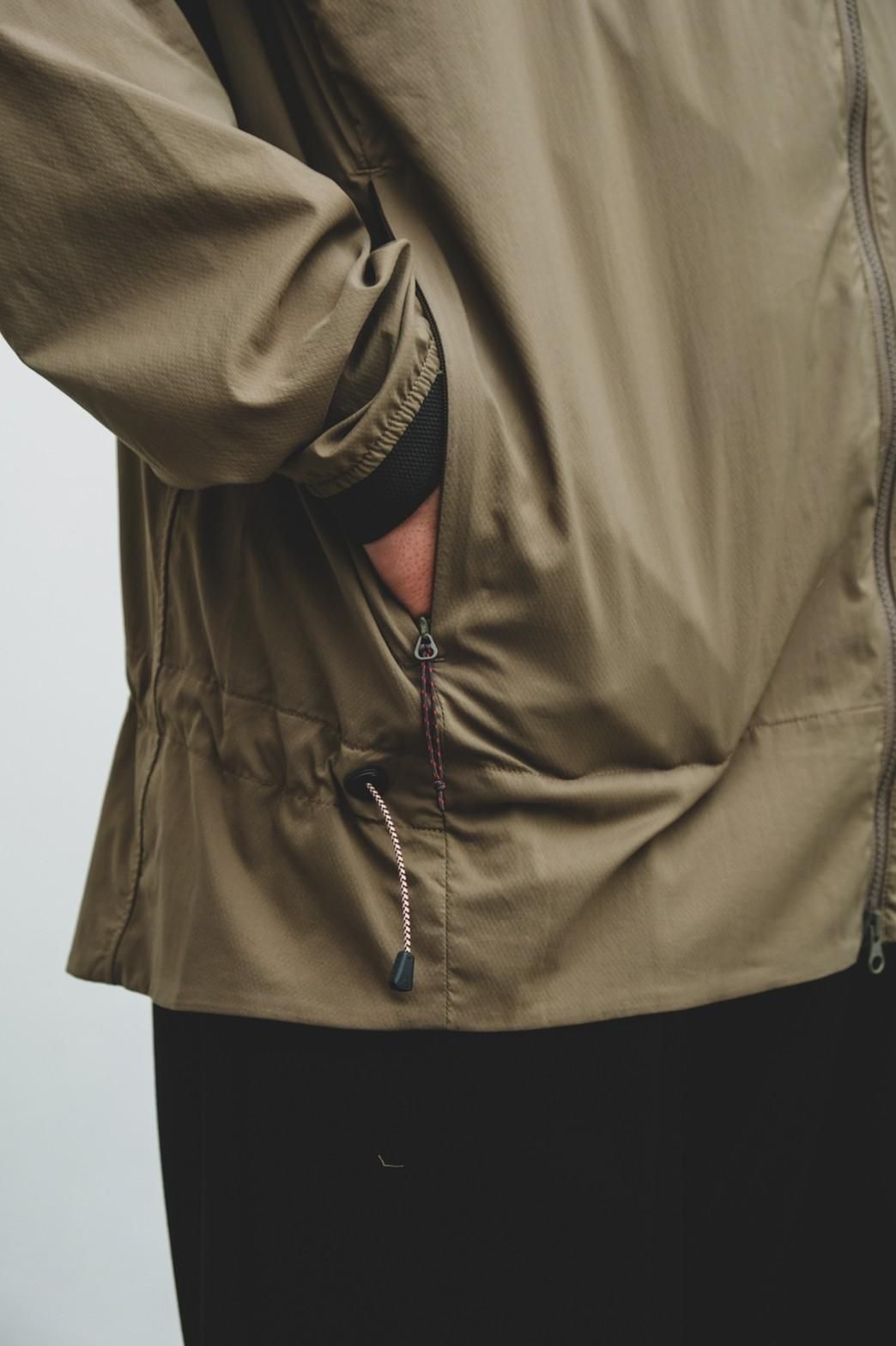 KLATTERMUSEN / 74 Levitend Active Hooded Jacket - IMA:ZINE