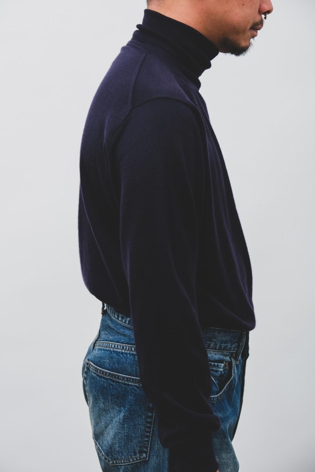 A.PRESSE / Cashmere High Gauge Turtleneck Sweater - IMA:ZINE