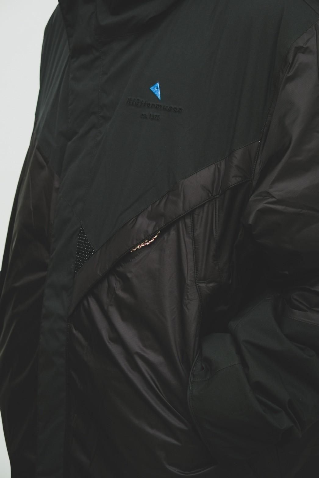 Klättermusen Aud Zip Hood Jacket Klättermusen Aud Zip Hood down jacket Black | Trekkinn