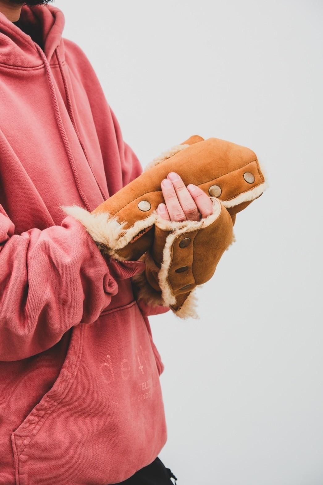 GOOD KARMA DEVELOPMENT / Reversible Mouton Gloves “WHIPPLE