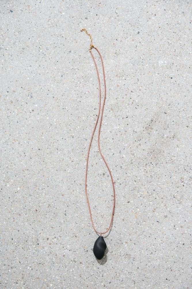 crescioni クレッシオーニ レザーネックレス ブラウン crescioni クレッシオーニ Ritual Necklace レザーフリンジ