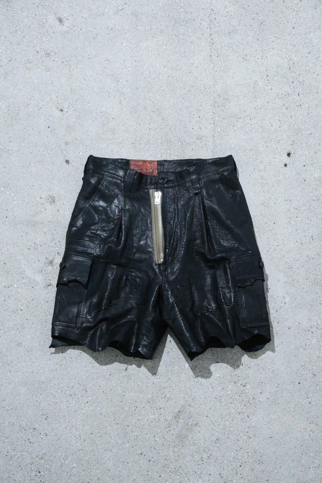 GOOD KARMA DEVELOPMENT LAZY レザー カーゴショーツ GOOD KARMA DEVELOPMENT / Leather Cargo Shorts 
