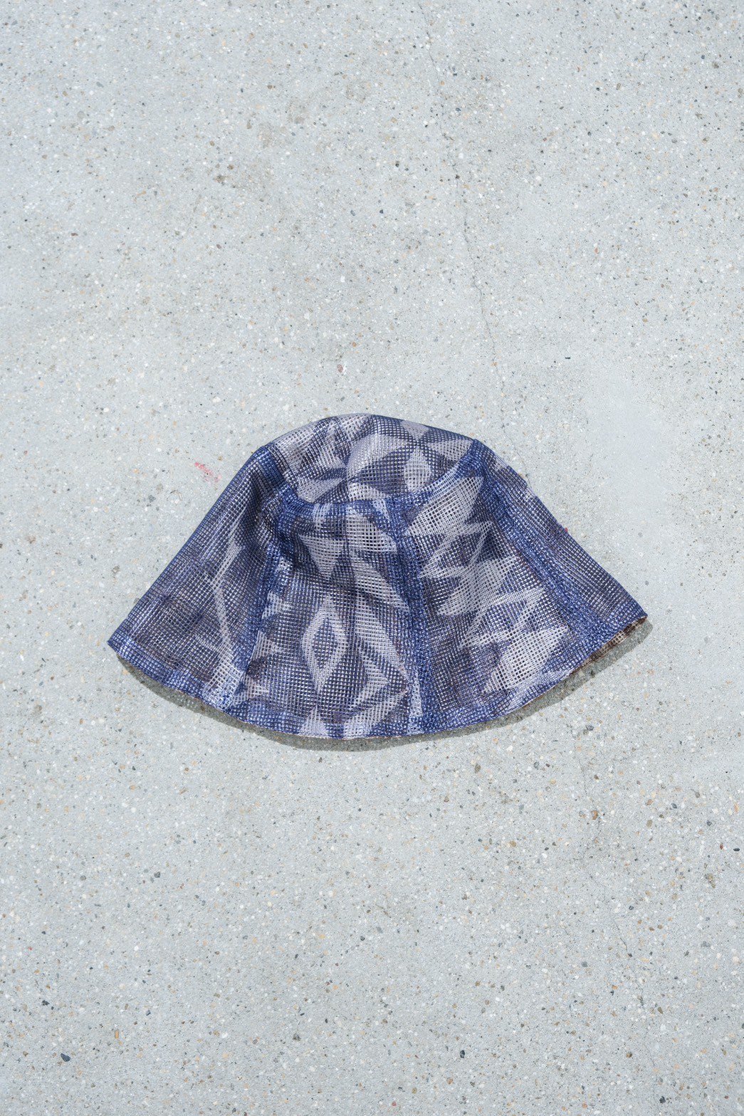 SOUTH2 WEST8 / Reversible Tulip Hat - Heavyweight Mesh