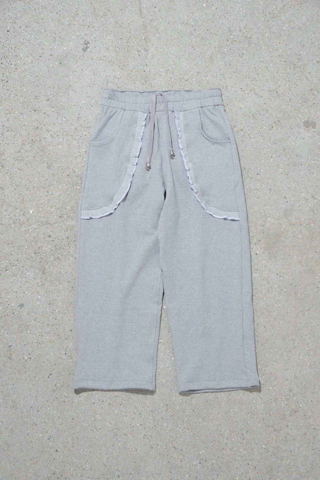 ○ Nick gear / Frill Sweat pants - IMA:ZINEオンラインストア
