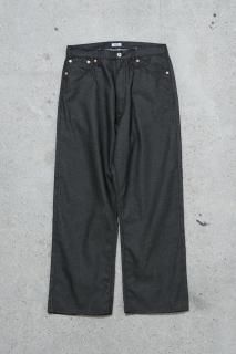 FOUNDOUR / COLOR DENIM PANTS