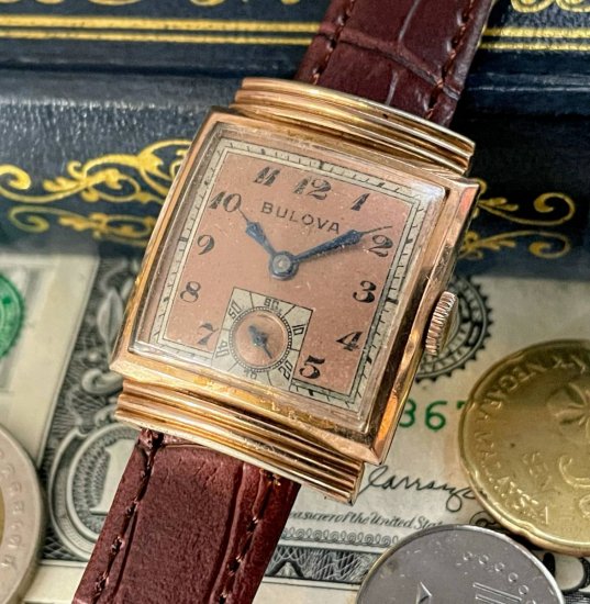 【眩しい金無垢！1940'sグリュエン ベリーシン】四角手巻きメンズ腕時計
