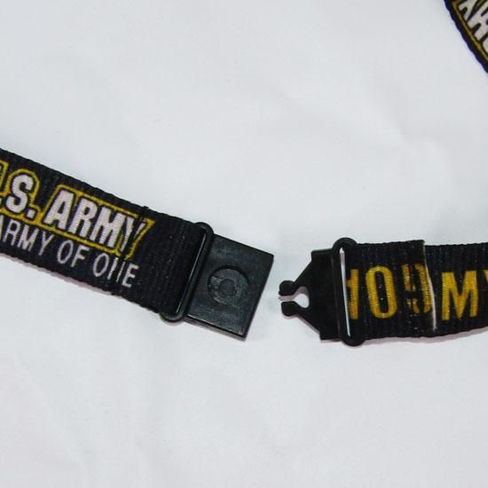 ≪-≫ GO ARMY ネック