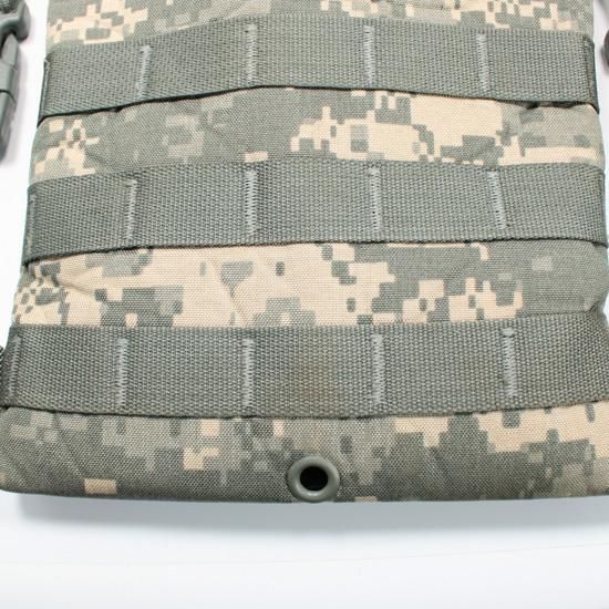 ≪USGI≫ UCP(ACU)迷彩 MOLLE2 ハイドレーション キャリア / B品
