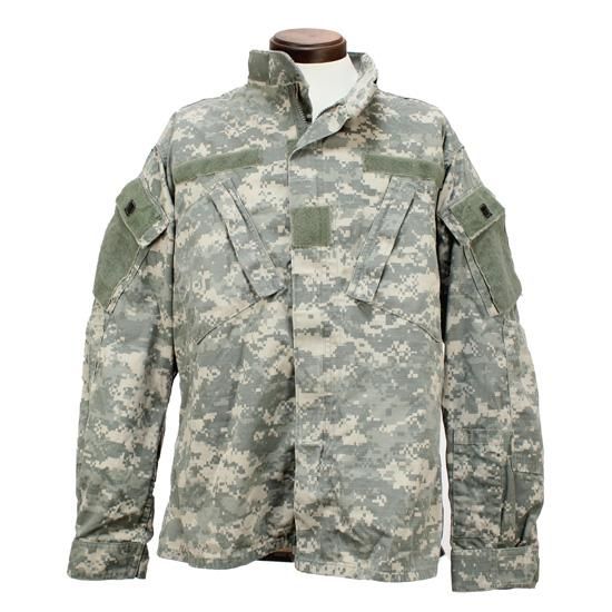 ≪ARMY≫ UCP迷彩 コンバットジャケット / Medium-Regular (USED) ≪ARMY≫ UCP迷彩 コンバットジャケット / Medium-Regular (USED)