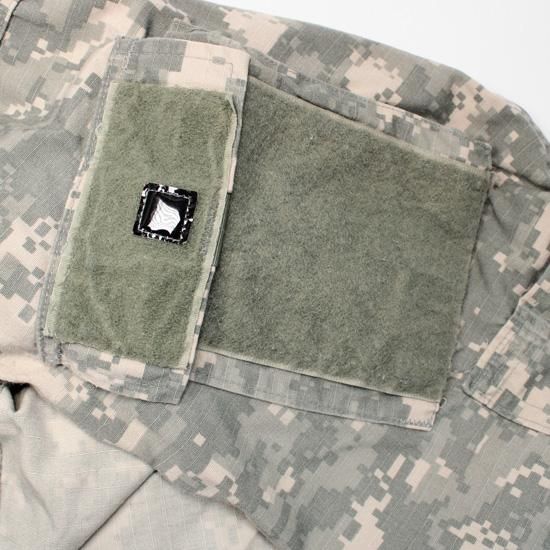 ≪ARMY≫ UCP迷彩 コンバットジャケット / Medium-Regular (USED) ≪ARMY≫ UCP迷彩 コンバットジャケット / Medium-Regular (USED)
