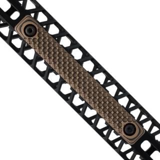 VZ Grips VZ Recon 3-Slot Rail Cover - M-LOK / ϥʥ֥饦 (NEW)