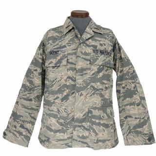 <img class='new_mark_img1' src='https://img.shop-pro.jp/img/new/icons5.gif' style='border:none;display:inline;margin:0px;padding:0px;width:auto;' />≪USAF≫ABU迷彩 ユーティリティジャケット / 38-REGULAR (USED)