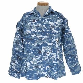 <img class='new_mark_img1' src='https://img.shop-pro.jp/img/new/icons5.gif' style='border:none;display:inline;margin:0px;padding:0px;width:auto;' />≪NAVY≫ NWU Type1迷彩 ユーティリティジャケット / 35-X-SHORT (USED)