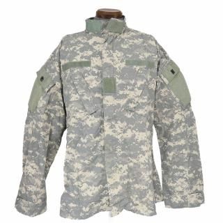 <img class='new_mark_img1' src='https://img.shop-pro.jp/img/new/icons5.gif' style='border:none;display:inline;margin:0px;padding:0px;width:auto;' />≪ARMY≫UCP(ACU)迷彩 コンバットジャケット / LARGE-LONG (USED)