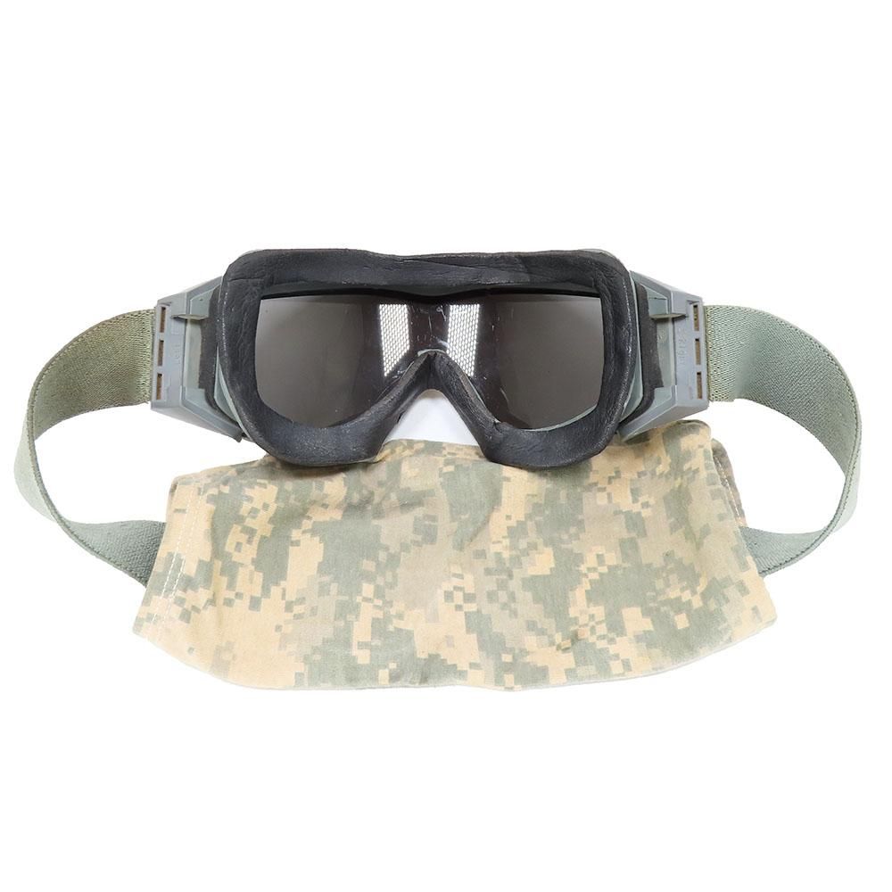 迷彩ゴーグル 迷彩柄スキーウェア一式 帽子、手袋、ゴーグル付き