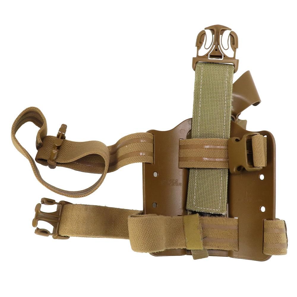 米軍実物　SAFARILAND レッグホルスター　ベレッタ92/96 右利き用 ミリタリーショップ レプマート / Safariland レッグホルスター