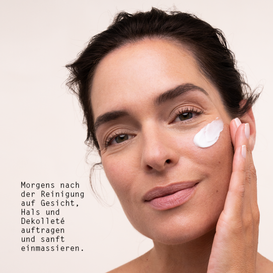 送料弊社負担】潤い・ハリ弾力アップとプレエイジング デイケア