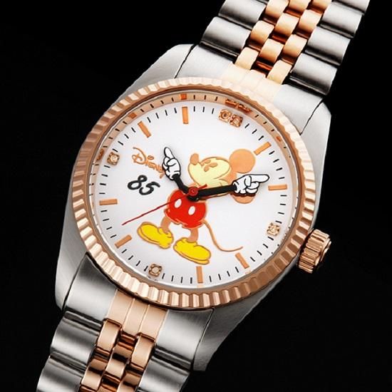 ディズニー正規品☆ミッキーレザー腕時計 全4色☆追跡付 ディズニー正規品☆リトルミッキーレザー腕時計／追跡付 (Disney