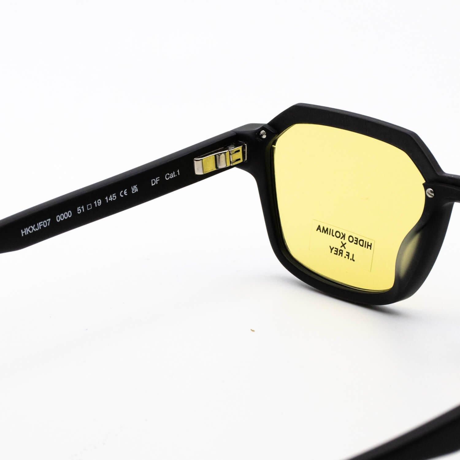 Hiroshi Sefan 人物画 金色フレーム付き 新作案内(2023.03.16) | ショップニュース | VIORO（ヴィオロ）