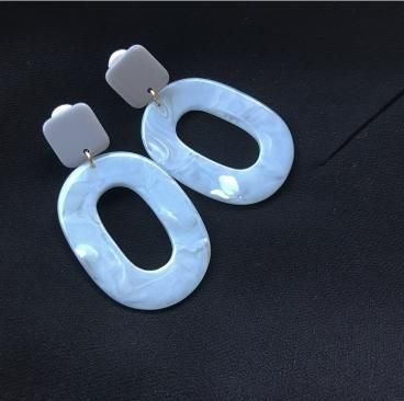 marble stone pierce earring