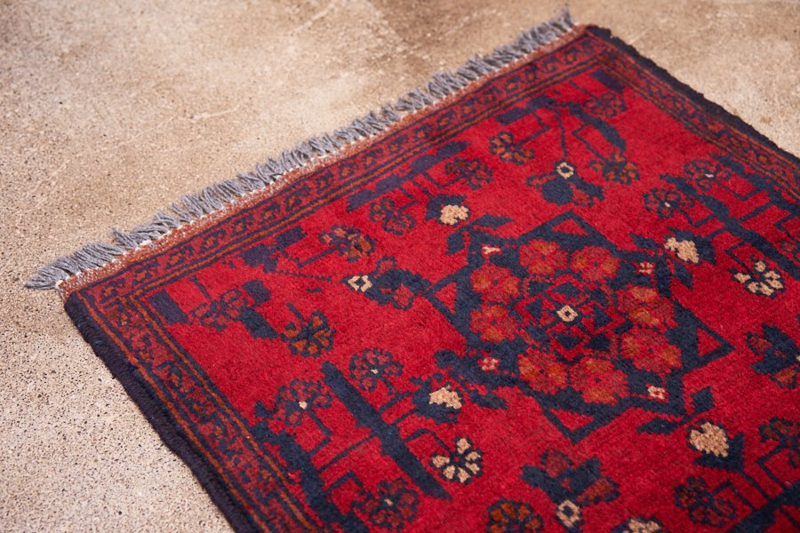 アフガニスタン手織り絨毯