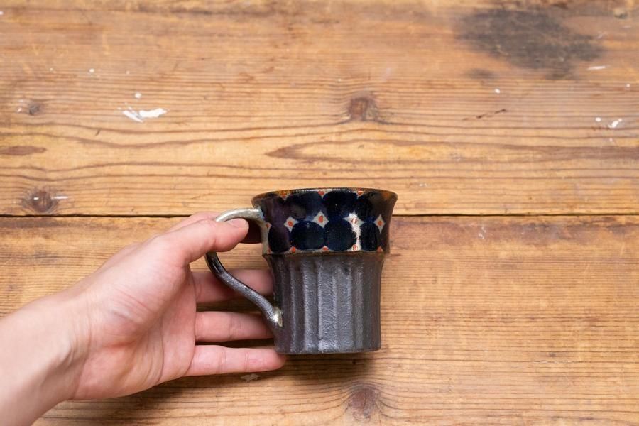 工房マチヒコ 赤絵マグカップ(2トーン)