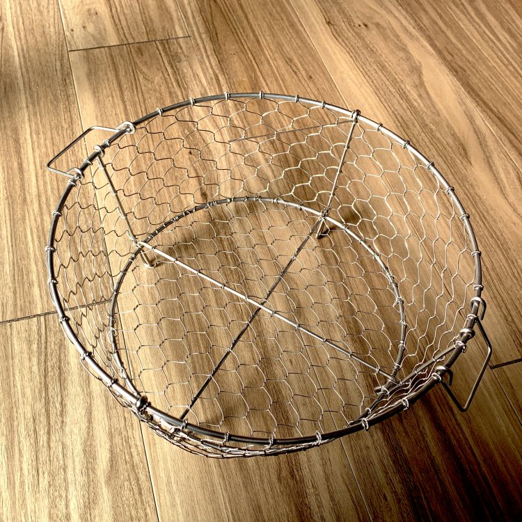 鳥井金網工芸 ステンレス製 手編み水切りカゴ 丸型（直径30cm）
