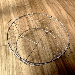 鳥井金網工芸 ステンレス製 手編み水切りカゴ 丸型（直径25cm）
