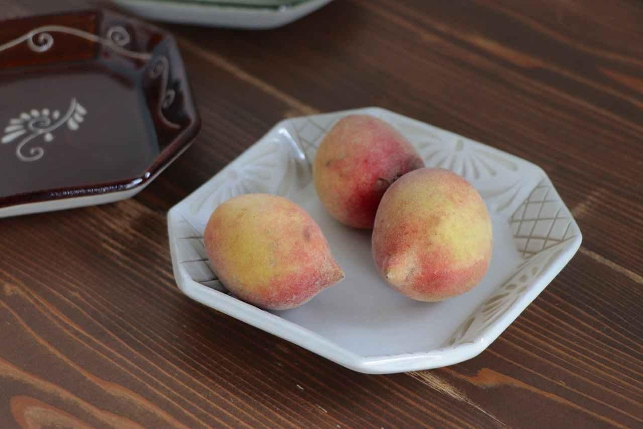 八角皿 - 育陶園 やちむんの窯元|沖縄の陶器 和食器などの 八角皿 - 育陶園 やちむんの窯元|沖縄の陶器 和食器などの