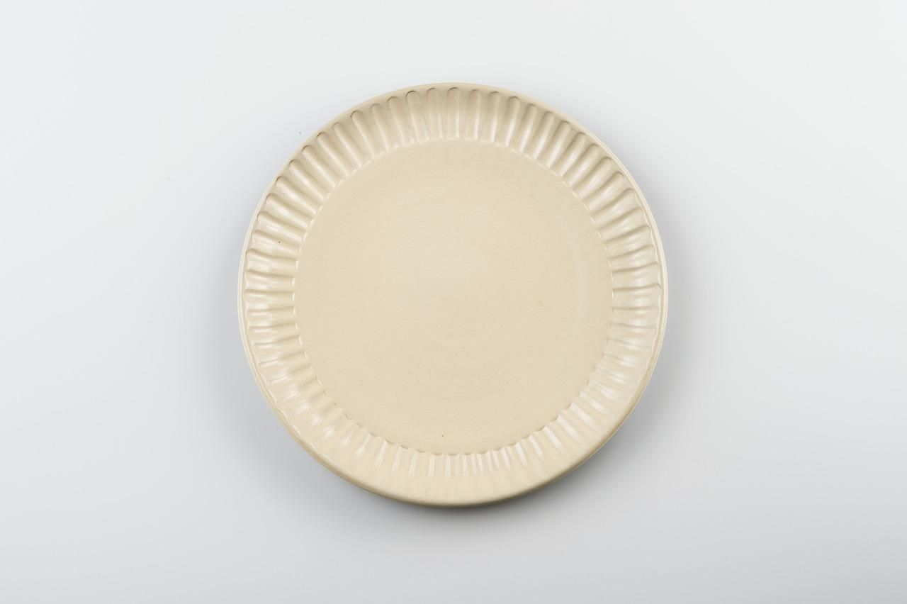 プレート | 壺屋焼のやちむん - 育陶園 やちむんの窯元｜沖縄の