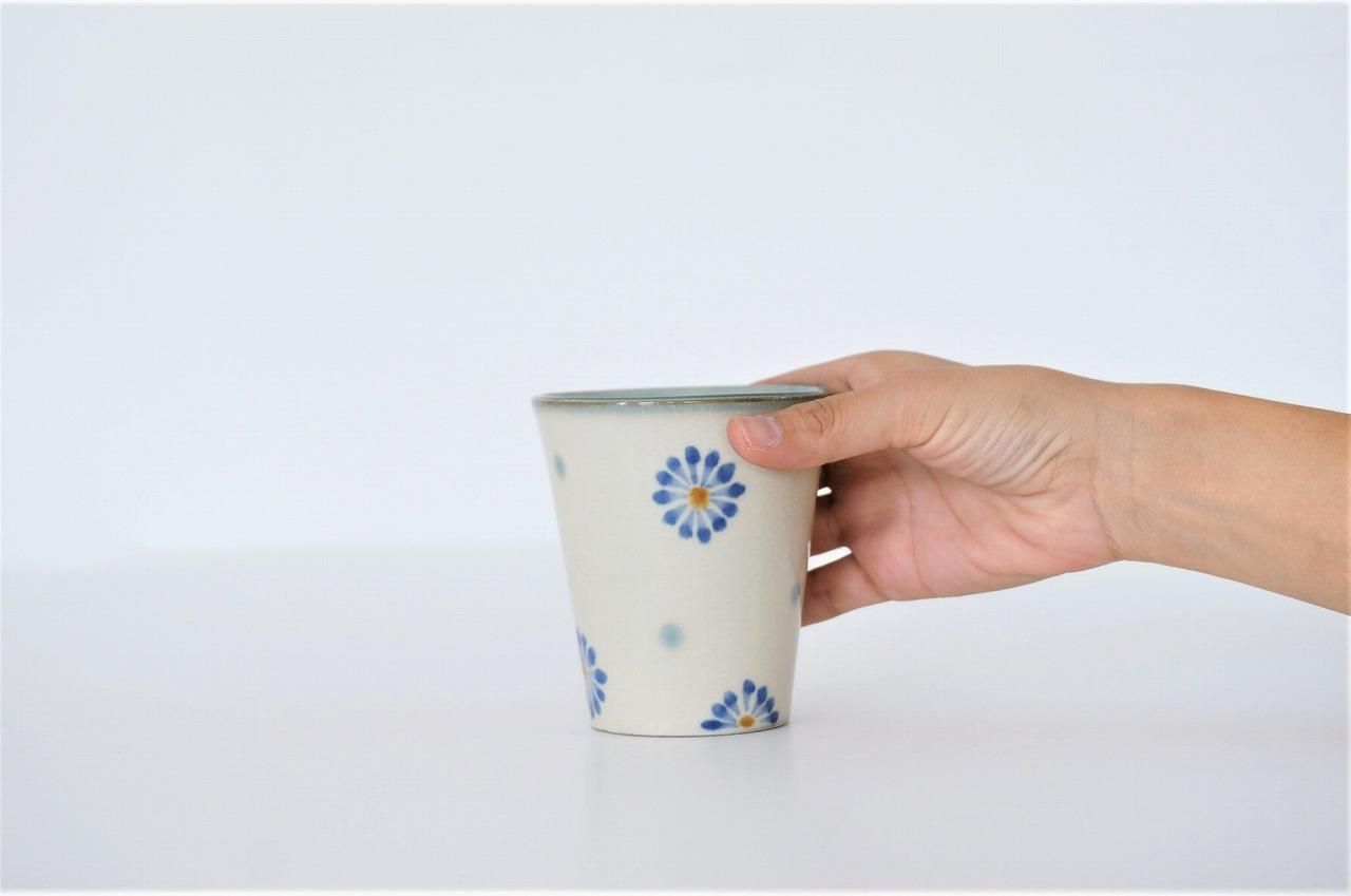 フリーカップ中 | 使いやすいデザイン - 育陶園 やちむんの窯元｜沖縄
