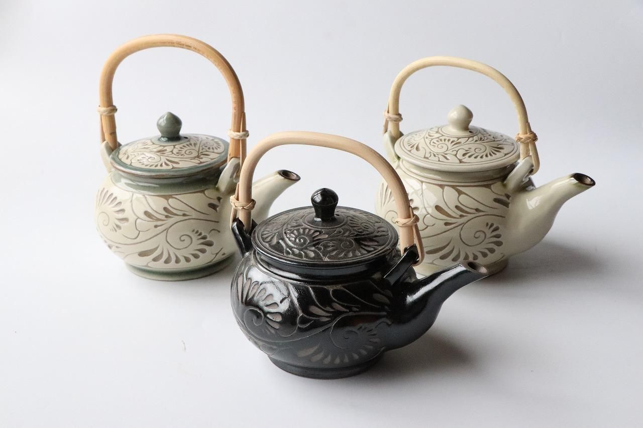 No.105　新品　やちむん　ポット　急須 No.105 新品 やちむん ポット 急須の通販 by hana's shop｜ラクマ