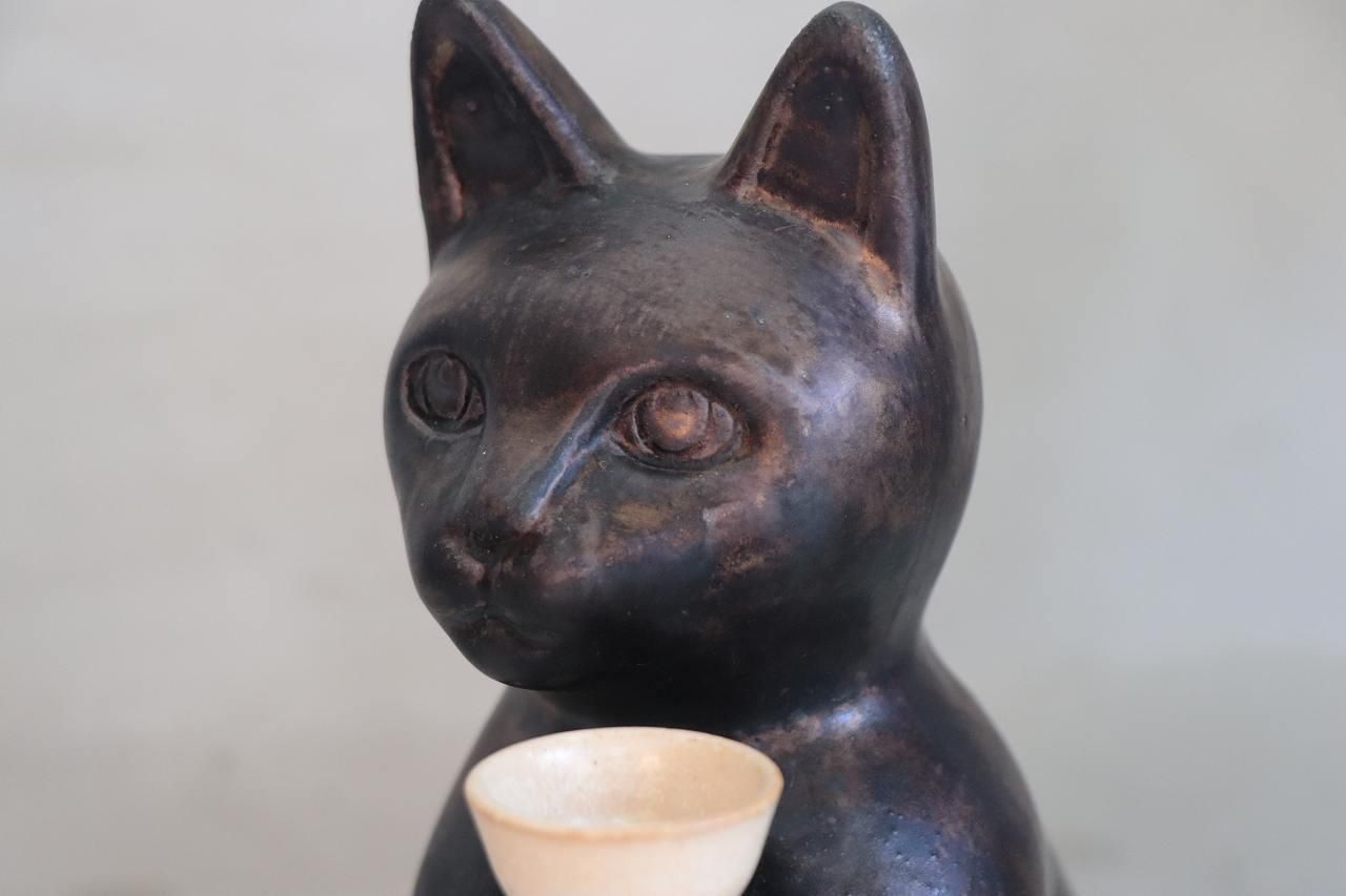 猫のオブジェMaya | 60周年記念 - 育陶園 やちむんの窯元｜沖縄