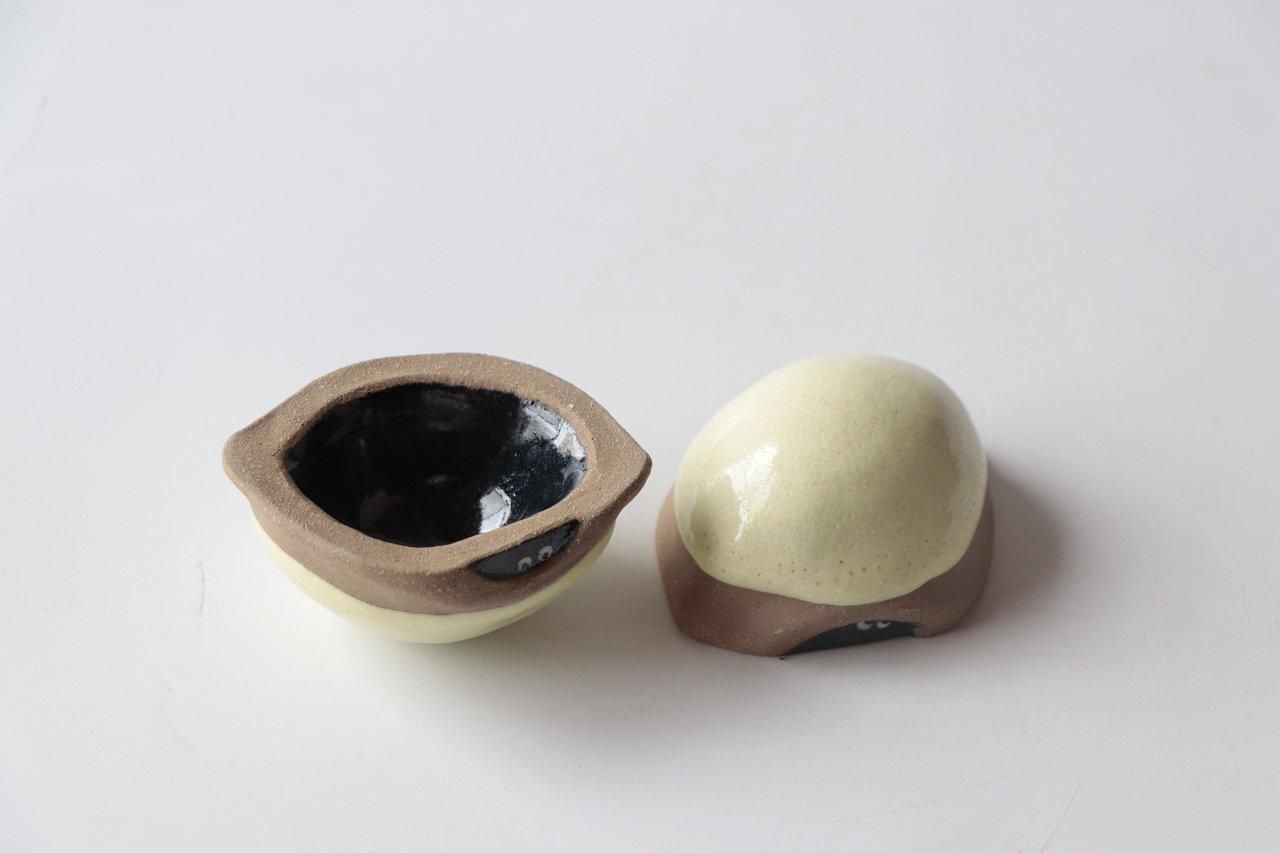 レモンケーキの妖怪2025 | 不思議なスイーツ - 育陶園 やちむんの窯元