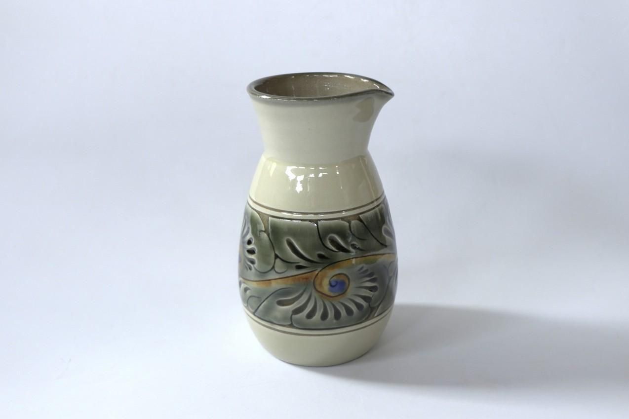 水差し | 緑釉唐草シリーズ - 育陶園 やちむんの窯元｜沖縄の