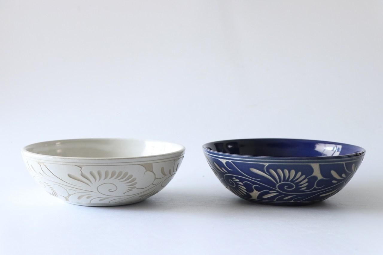 新品　イングランド製　DENBY 陶器製オーブン皿 サラダボウル　赤青 新品 イングランド製 DENBY 陶器製オーブン皿 サラダボウル 赤青