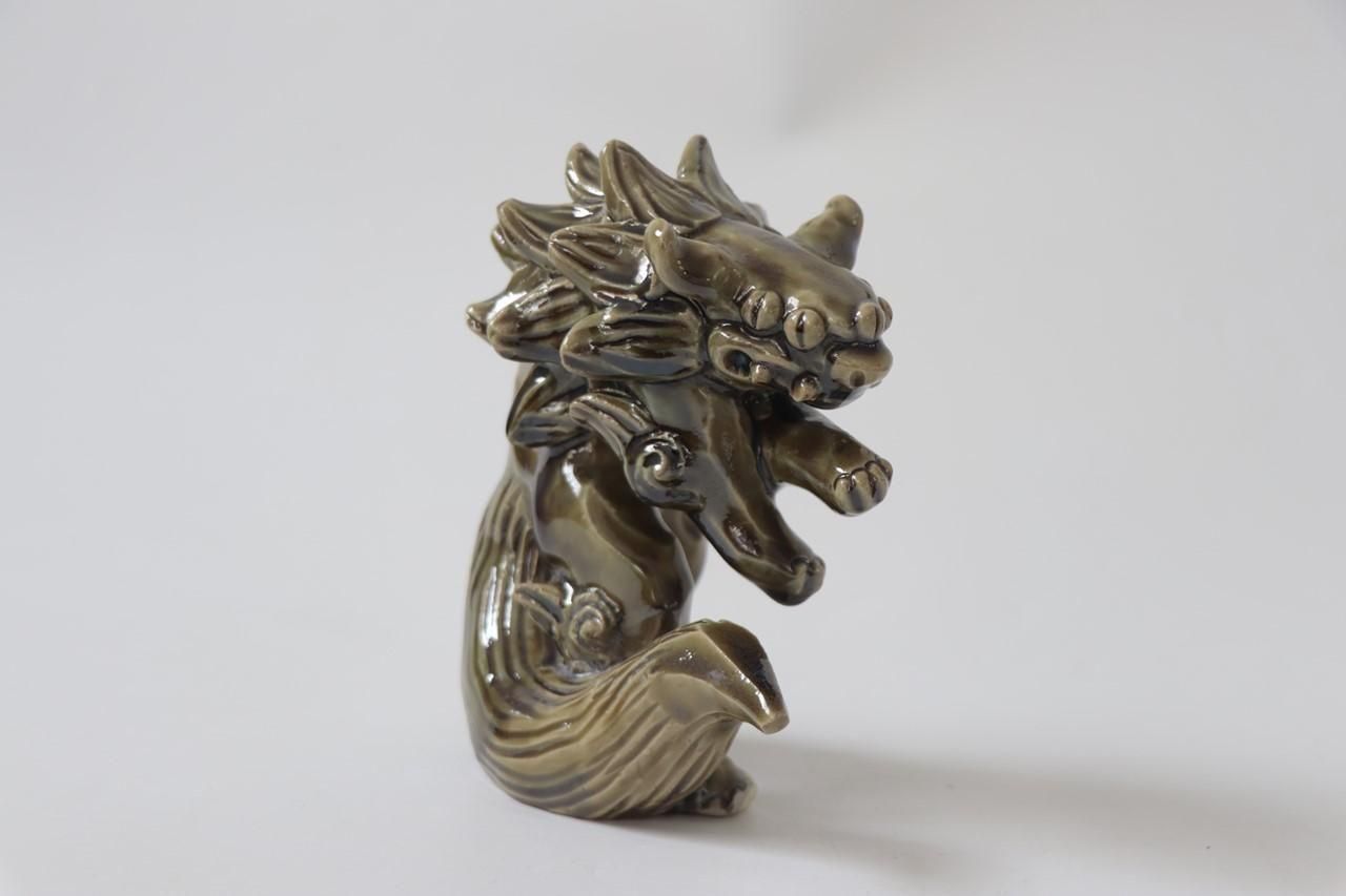 恙（つつが）2025 | 陶器シーサー - 育陶園 やちむんの窯元