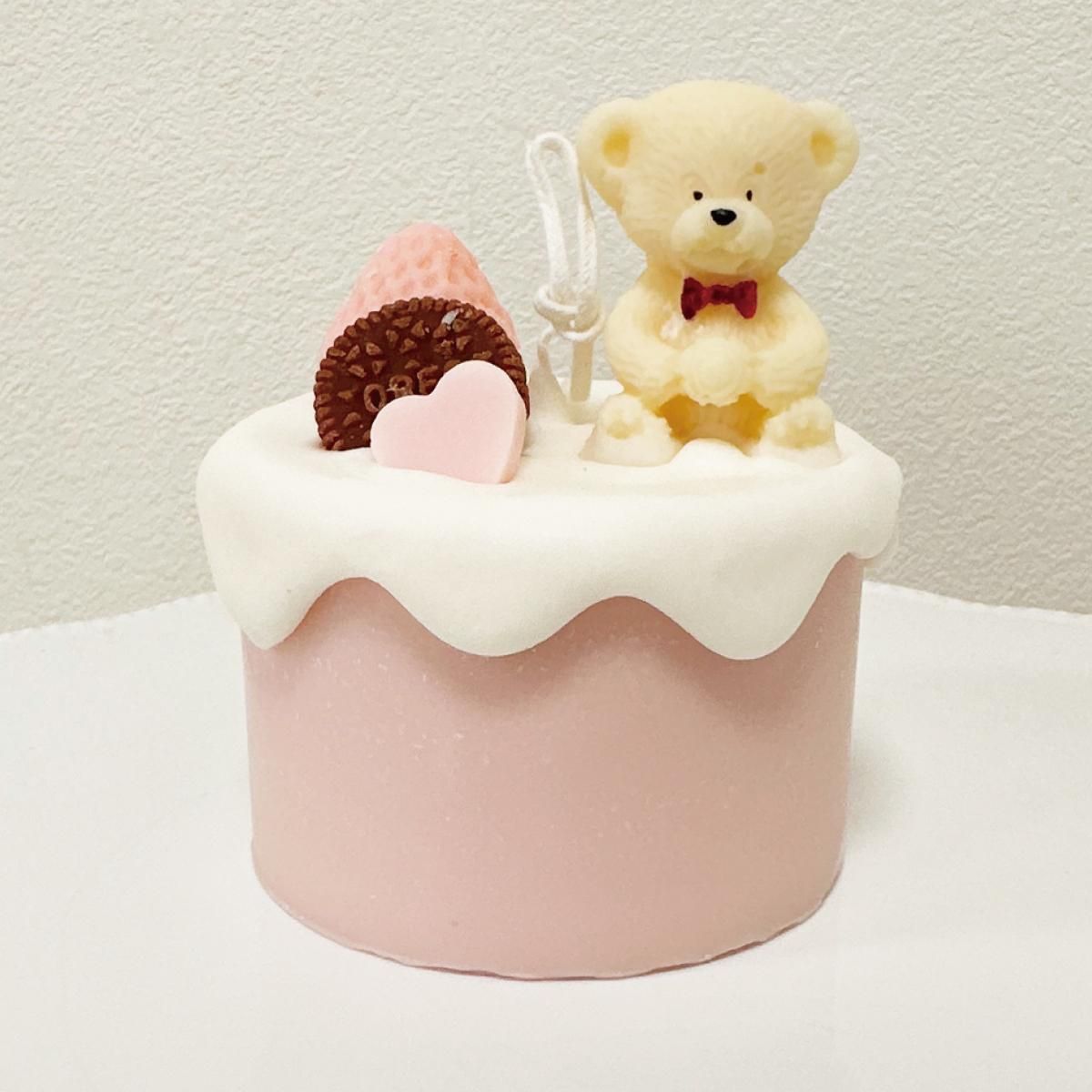 【海外限定】Glossier キャンドル　バースデーケーキ グロッシアー 海外限定】Glossier キャンドル バースデーケーキ グロッシアー 誕生日