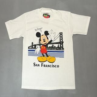 <img class='new_mark_img1' src='https://img.shop-pro.jp/img/new/icons16.gif' style='border:none;display:inline;margin:0px;padding:0px;width:auto;' />San Francisco Mickey Mouse T-shirtDEADSTOCK