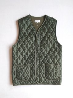 <img class='new_mark_img1' src='https://img.shop-pro.jp/img/new/icons8.gif' style='border:none;display:inline;margin:0px;padding:0px;width:auto;' />soglia<br>Quilting Fleece Vest