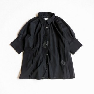 <img class='new_mark_img1' src='https://img.shop-pro.jp/img/new/icons8.gif' style='border:none;display:inline;margin:0px;padding:0px;width:auto;' />Honnete<br>HALF SLEEVE GATHER SHIRT<br>100S Boiled Cotton