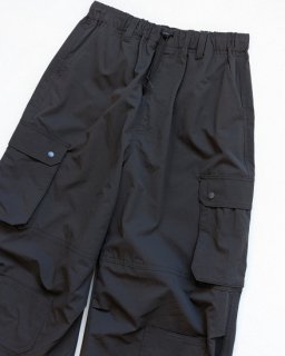 MY___ <br>NYLON CARGO PANTS
<img class='new_mark_img2' src='https://img.shop-pro.jp/img/new/icons8.gif' style='border:none;display:inline;margin:0px;padding:0px;width:auto;' />