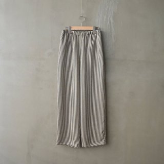 <img class='new_mark_img1' src='https://img.shop-pro.jp/img/new/icons8.gif' style='border:none;display:inline;margin:0px;padding:0px;width:auto;' />MANON<br>STRIPE EASY PANTS