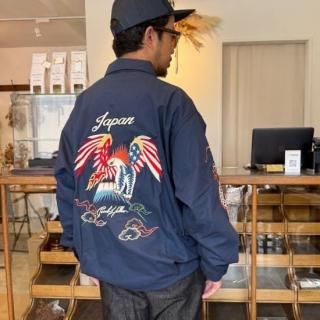 <img class='new_mark_img1' src='https://img.shop-pro.jp/img/new/icons6.gif' style='border:none;display:inline;margin:0px;padding:0px;width:auto;' />GOOD HELLER <br>KOR ARMY TYPE SOUVENIR JACKET DRAGON AND US EAGLE EMBROIDERIES