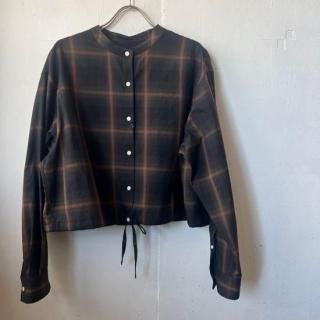 <img class='new_mark_img1' src='https://img.shop-pro.jp/img/new/icons6.gif' style='border:none;display:inline;margin:0px;padding:0px;width:auto;' />nicholson & nicholson<br>
LUCY