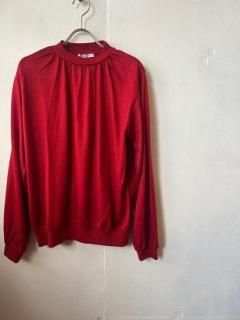 <img class='new_mark_img1' src='https://img.shop-pro.jp/img/new/icons6.gif' style='border:none;display:inline;margin:0px;padding:0px;width:auto;' />MANON<br>WOOL GATHER NECK L/S TEE